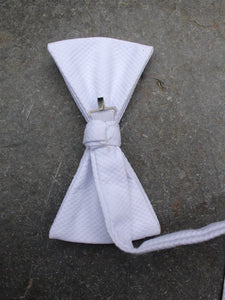 Marcella Bow Tie (White)